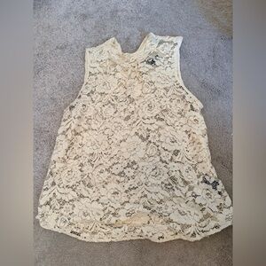 Who What Wear Ivory Lace Sleeveless Top